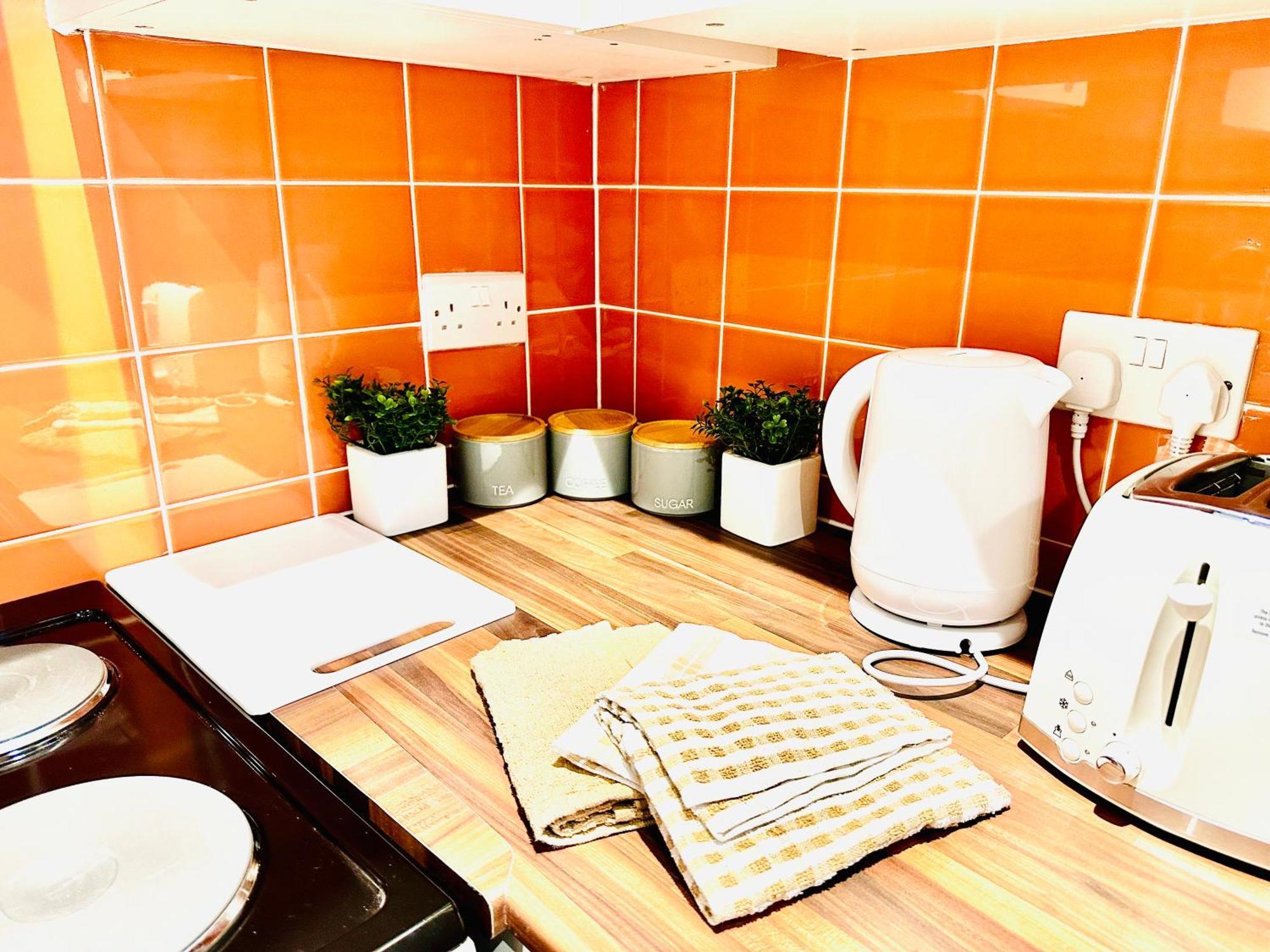 Comfy Studio Flat And Workspace Near Ashton-U-Lyne Station Stalybridge Exterior foto
